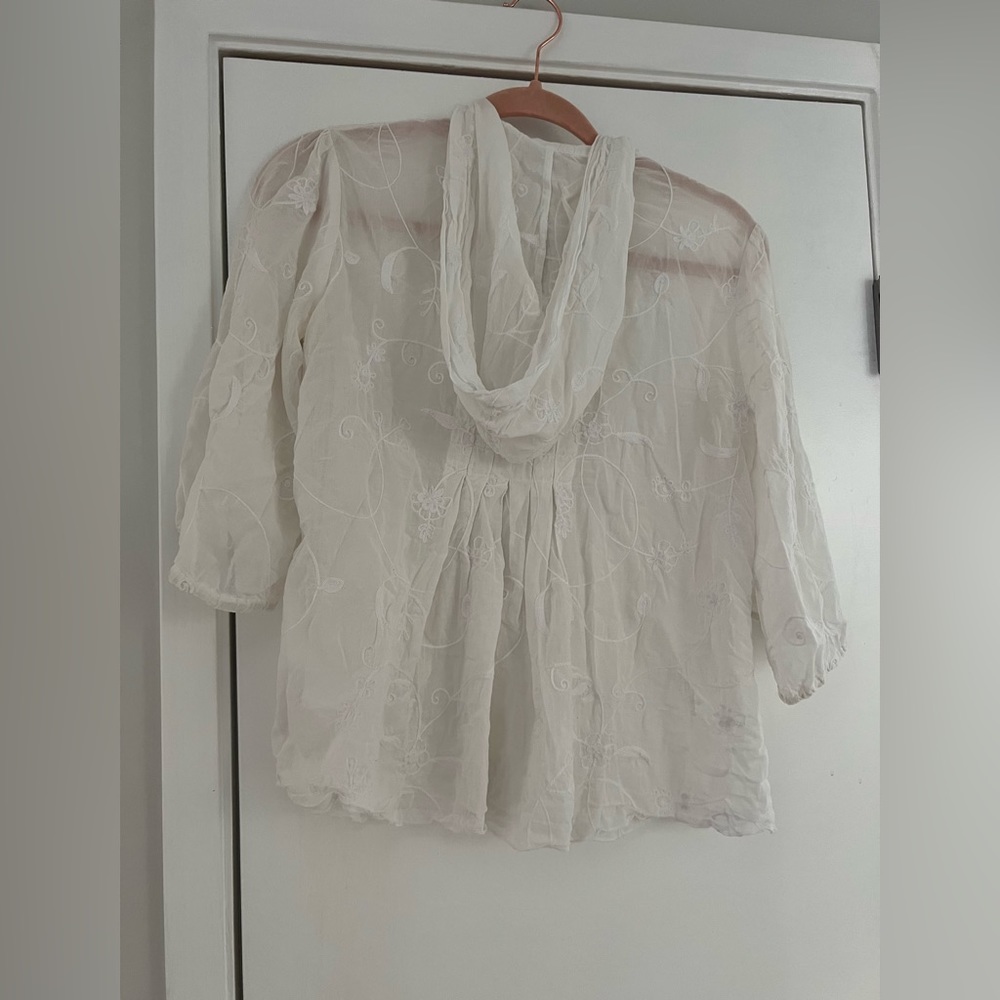 Cabo eyelet hooded jacket. Cover up or cardigan.